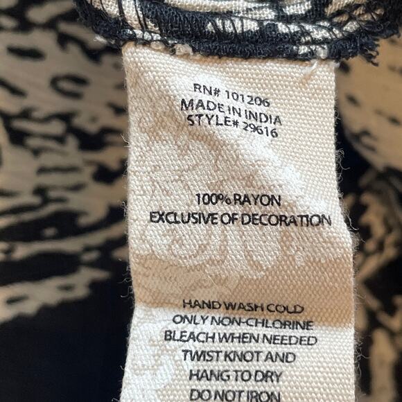 Soft Surroundings Grace Embroidered Tunic Womens Small Black Boho Tassel Top - Picture 6 of 9